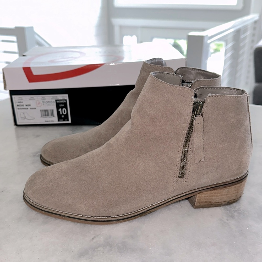 BLONDO Mushriom Suede Waterproof Dual Side Zip Wood Stacked Heel Bootie